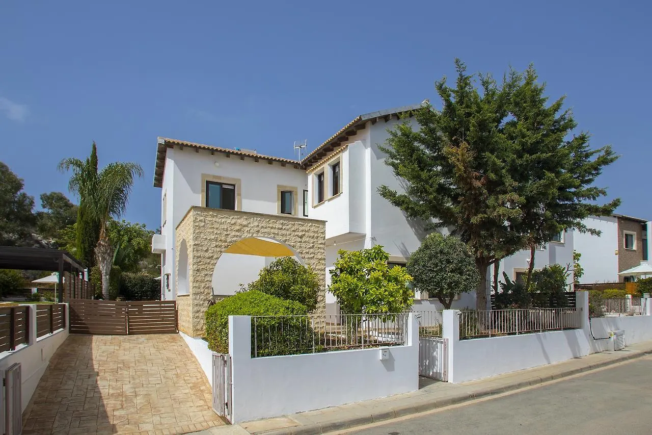 Konnos Blue Villa Protaras