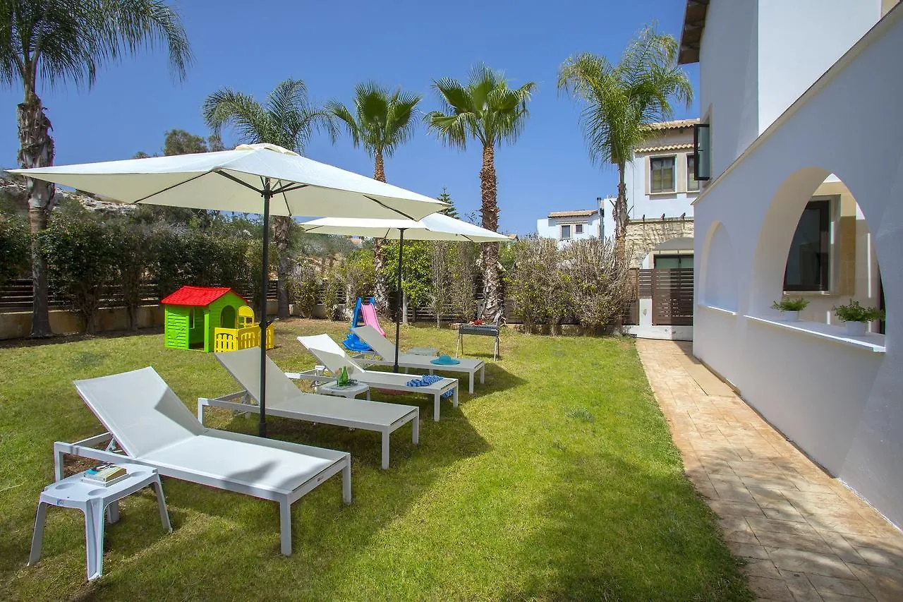 Konnos Blue Villa Protaras